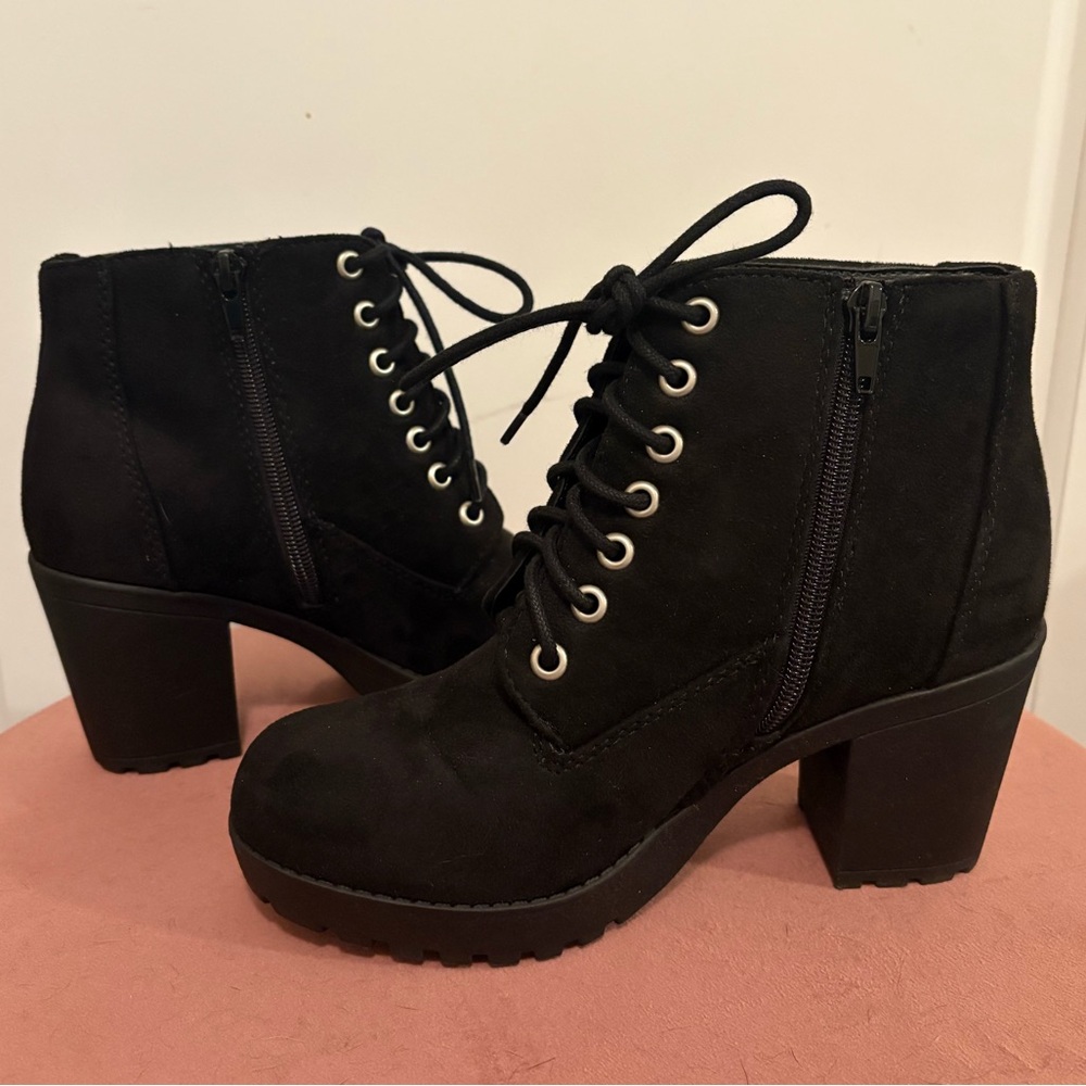 Black lace up bootie
